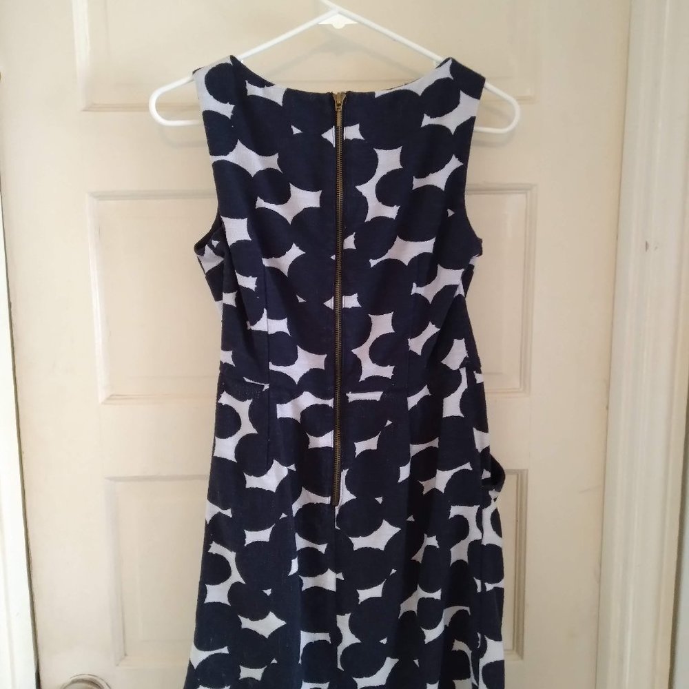 ANN TAYLOR. LOFT. Navy Polkadot Keyhole Dress. With Pockets. Size 4